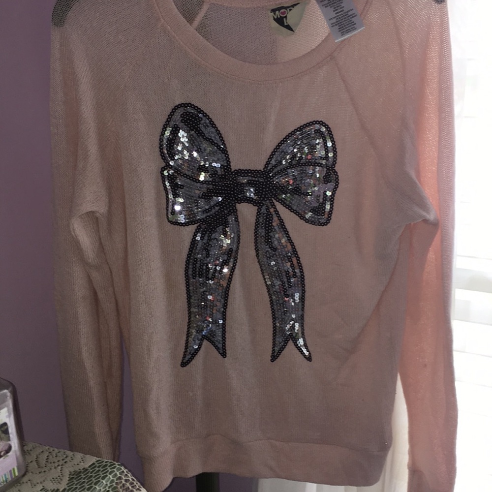 A pink bow sweater!